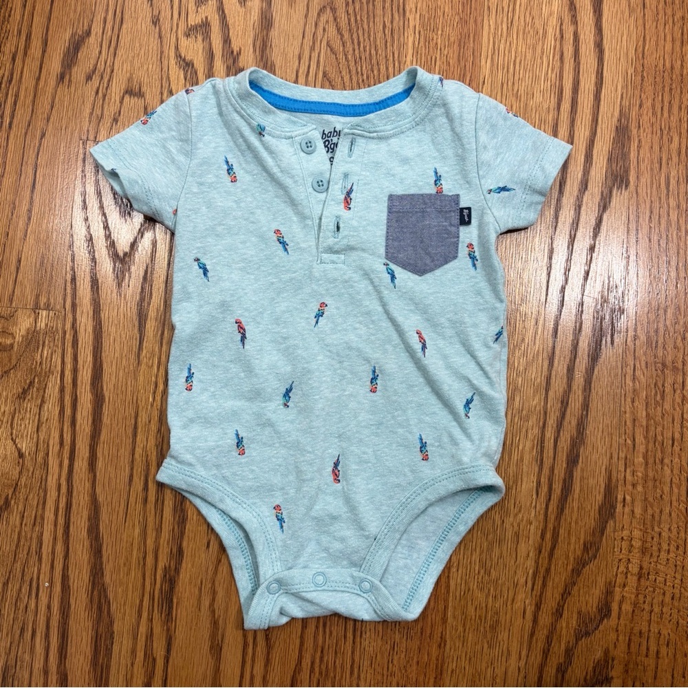Osh Kosh B'Gosh Onesie 9M - Picture 1 of 5